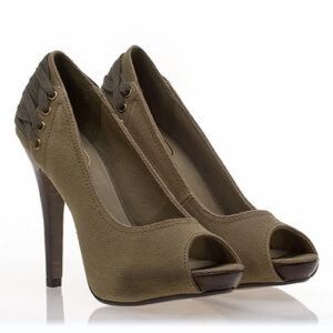 NWT ASH ITALIA Natural Cargo Canvas heels👠👠‼️